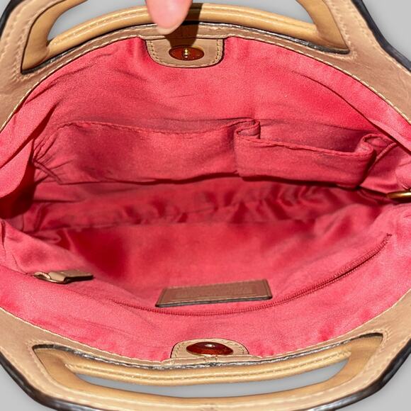 Coach Tan & Cream Leather Shoulder Tote Bag with Cutout Handles - Picture 5 of 7